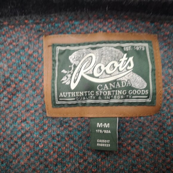 Roots Canada Ladies Size Medium Dark Grey w/ Aztec Pattern Open Cardigan - Picture 3 of 6